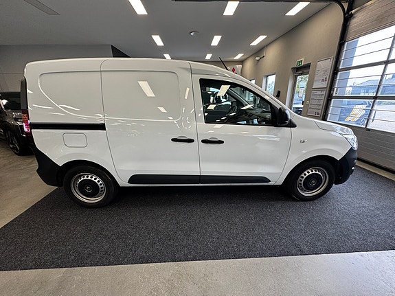 Renault Express 6 of 13