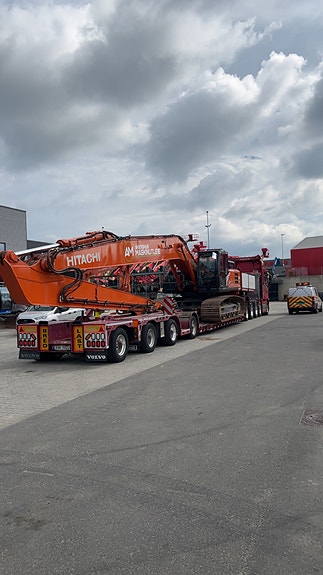 Hitachi ZX350 2 of 2