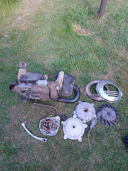 Vespa VESPA 14 of 16