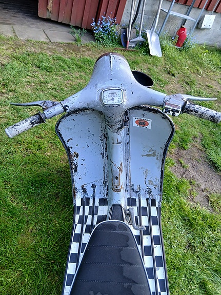 Vespa VESPA 4 of 16