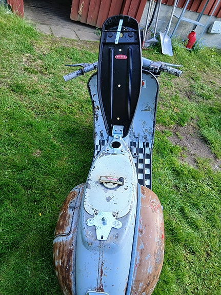 Vespa VESPA 8 of 16