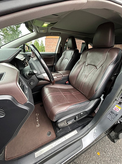 Lexus RX450h 17 of 22