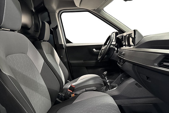 Ford Transit Courier 20 of 21