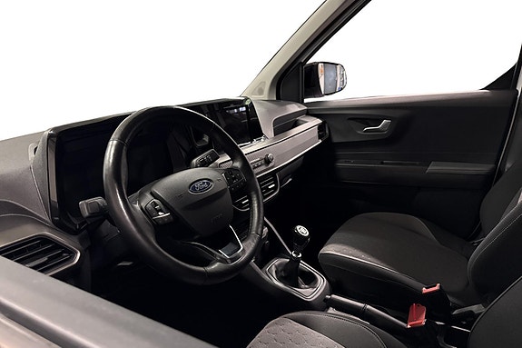 Ford Transit Courier 6 of 21