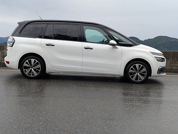 Citroen Grand C4 Picasso 2 of 30