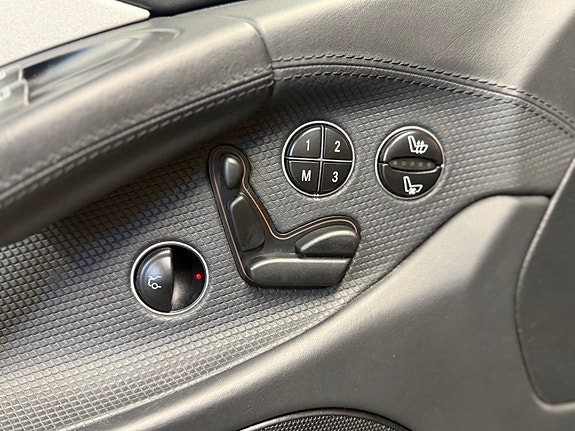 Mercedes-Benz SL55 12 of 26