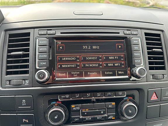 Volkswagen Multivan 17 of 29
