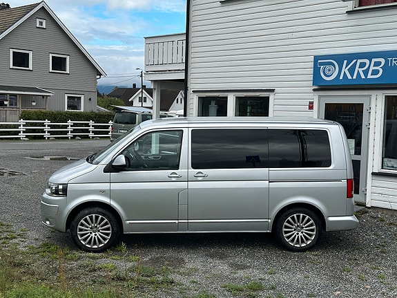 Volkswagen Multivan 2 of 29