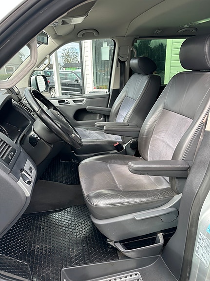 Volkswagen Multivan 19 of 29