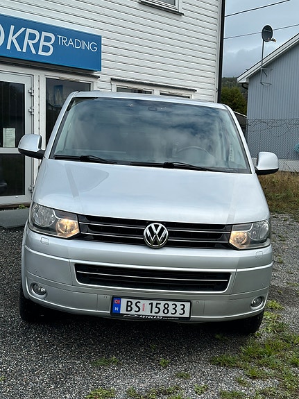 Volkswagen Multivan 8 of 29