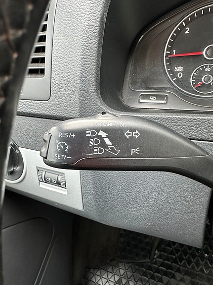 Volkswagen Multivan 11 of 29