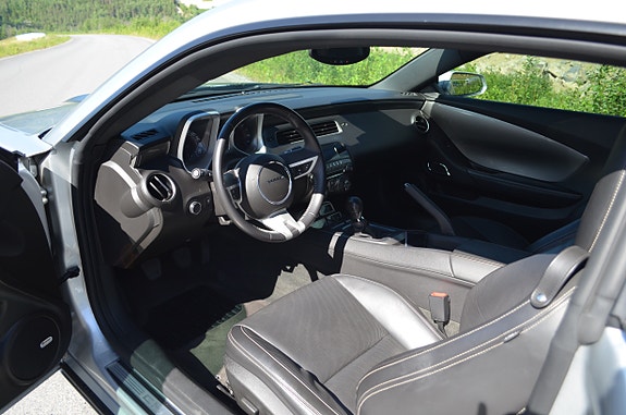 Chevrolet Camaro 11 of 13