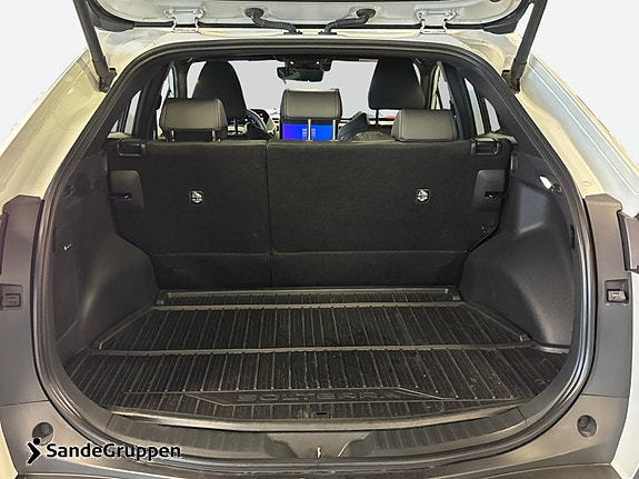 Subaru Solterra 16 of 17