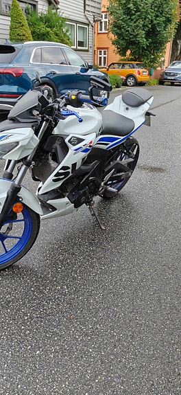 Suzuki GSX-S 125 6 of 9