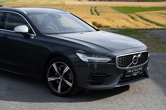 Volvo V90 2 of 24