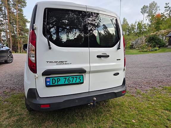 Ford Transit Connect 2 of 11