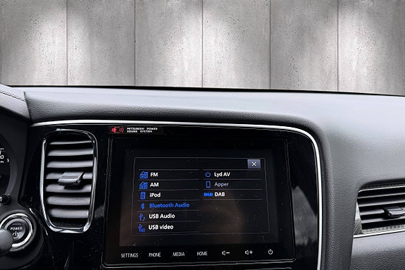 Mitsubishi Outlander 19 of 22