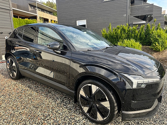 Volvo EX30 3 of 30