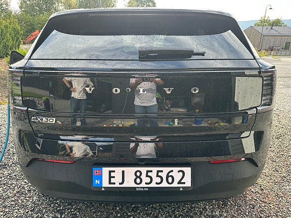 Volvo EX30 2 of 30