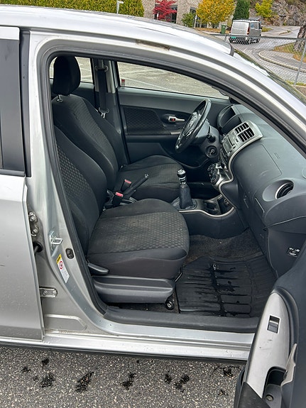 Toyota Urban Cruiser 6 of 8
