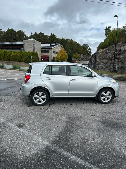 Toyota Urban Cruiser 4 of 8