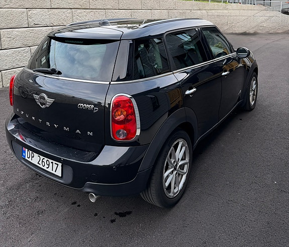 MINI Countryman Cooper D 5 of 14
