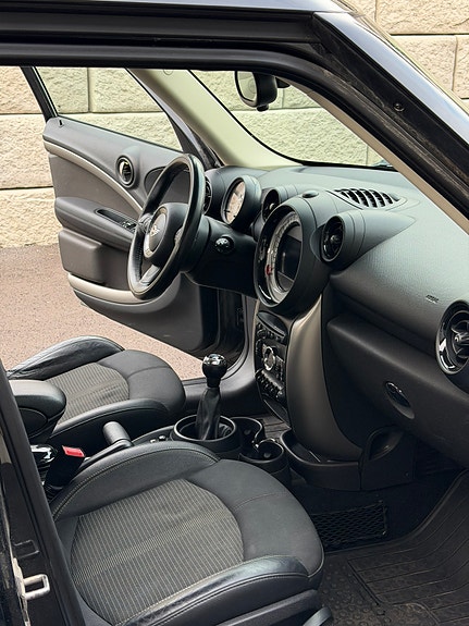 MINI Countryman Cooper D 10 of 14