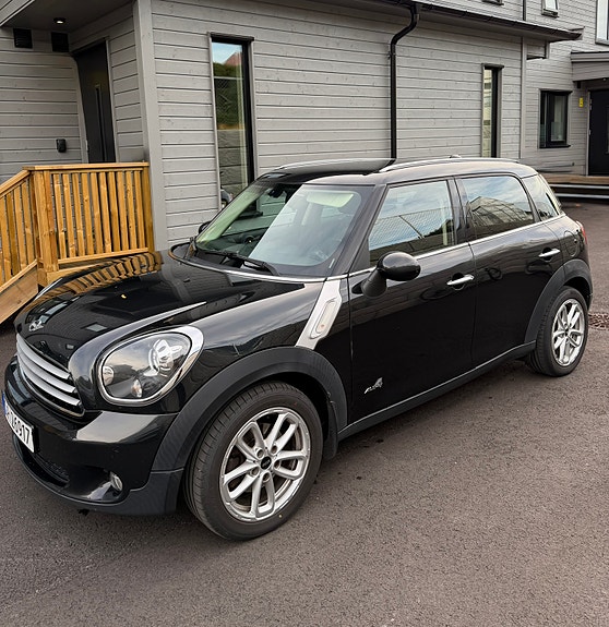 MINI Countryman Cooper D 3 of 14