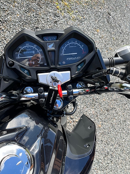 Honda CB 125F 4 of 7