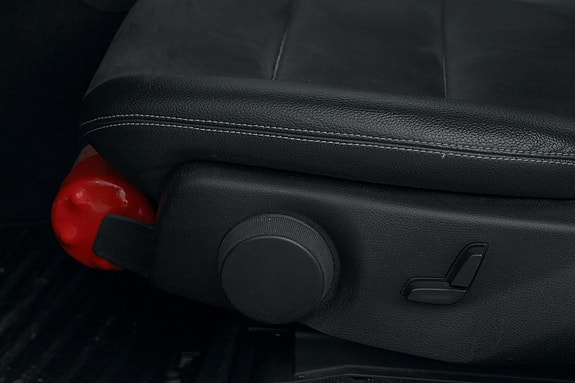 Mercedes-Benz GLK220 22 of 30