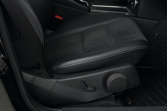 Mercedes-Benz GLK220 19 of 30