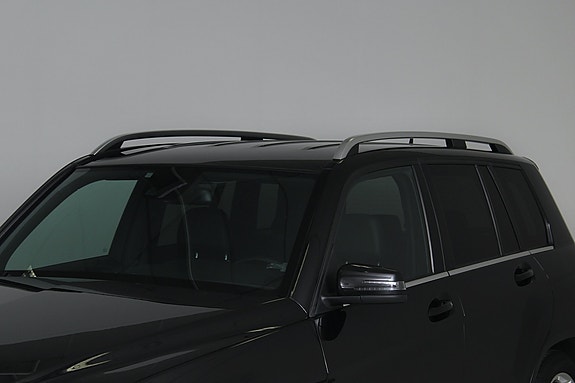 Mercedes-Benz GLK220 8 of 30