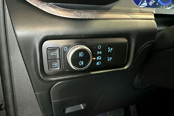 Ford Explorer 15 of 15