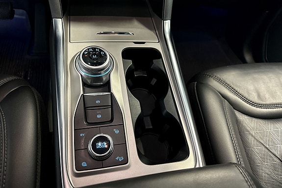 Ford Explorer 13 of 15
