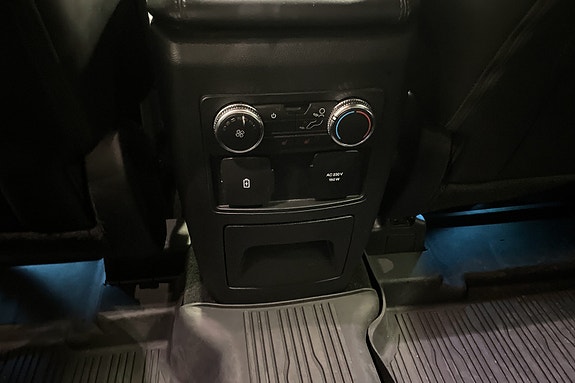 Ford Explorer 11 of 13