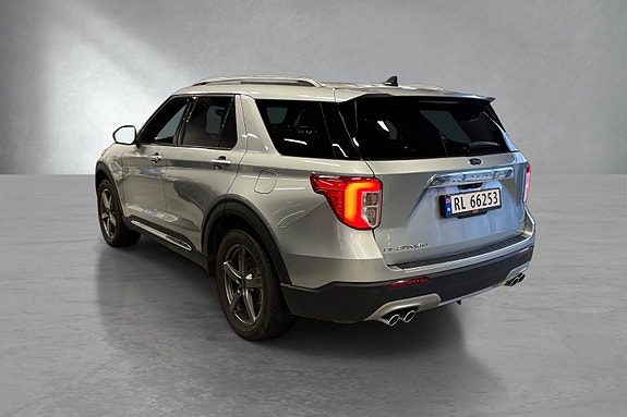 Ford Explorer 4 of 13