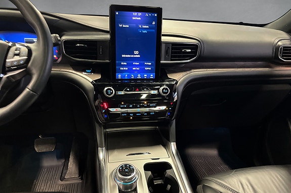 Ford Explorer 9 of 13