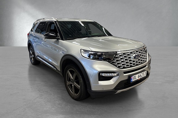 Ford Explorer 3 of 13