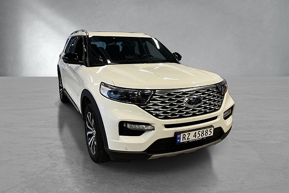 Ford Explorer 2 of 13