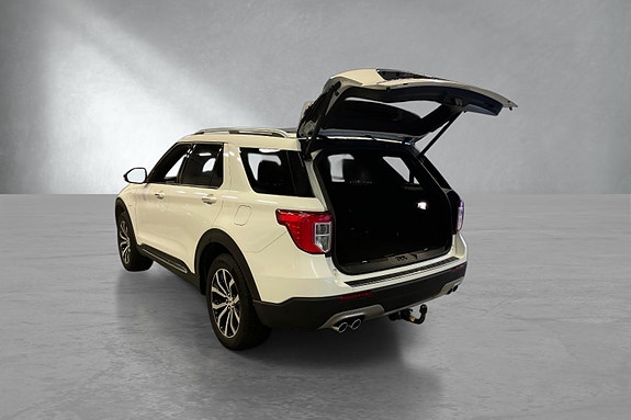 Ford Explorer 7 of 13