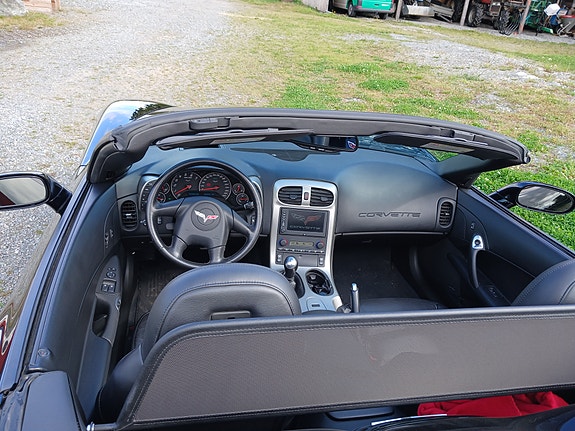 Chevrolet Corvette 16 of 20