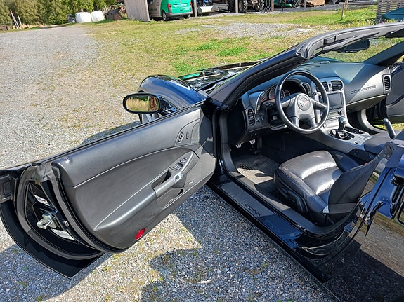 Chevrolet Corvette 9 of 20