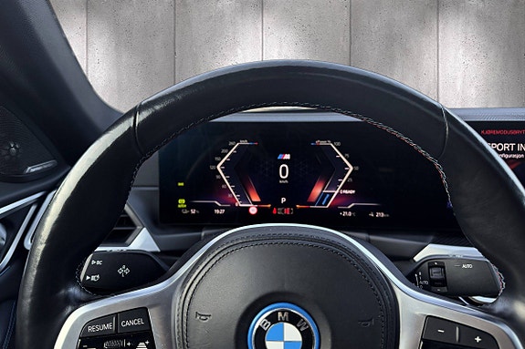 BMW i4 14 of 28