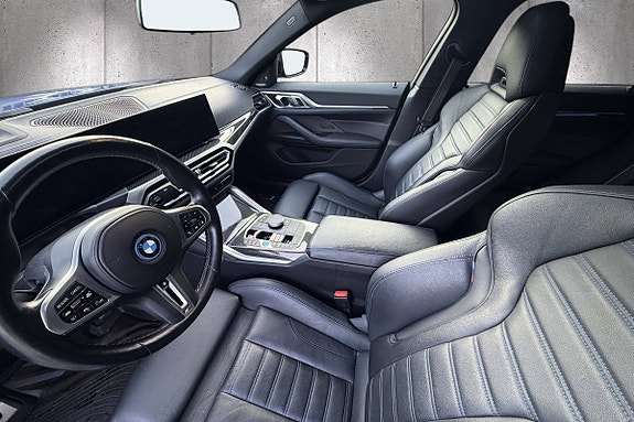BMW i4 17 of 28