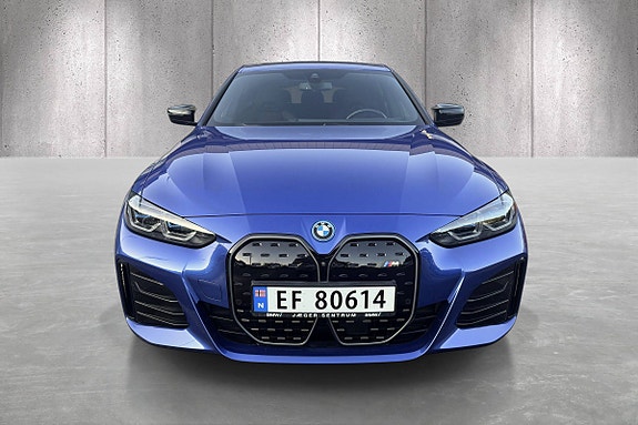 BMW i4 2 of 28
