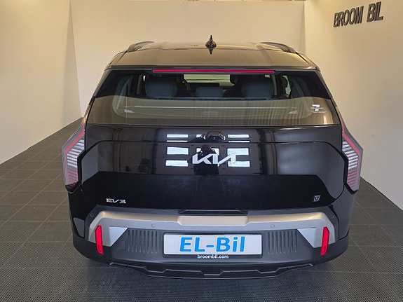 Kia EV3 7 of 30