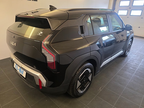 Kia EV3 9 of 30