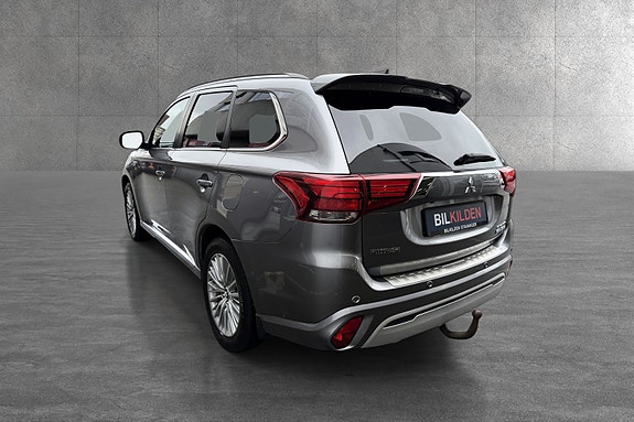 Mitsubishi Outlander 3 of 16