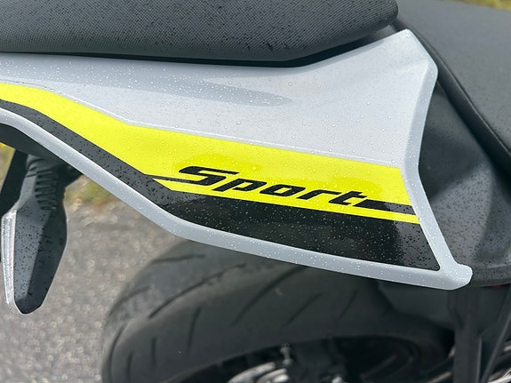 BMW S1000R Sport – helt nye Bridgestone S23-dekk – foliert 6 of 12