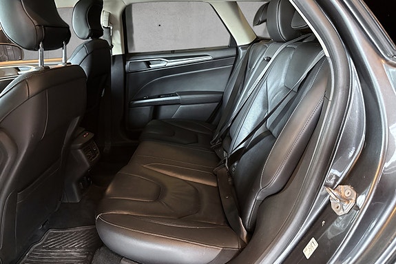 Ford Mondeo 9 of 11